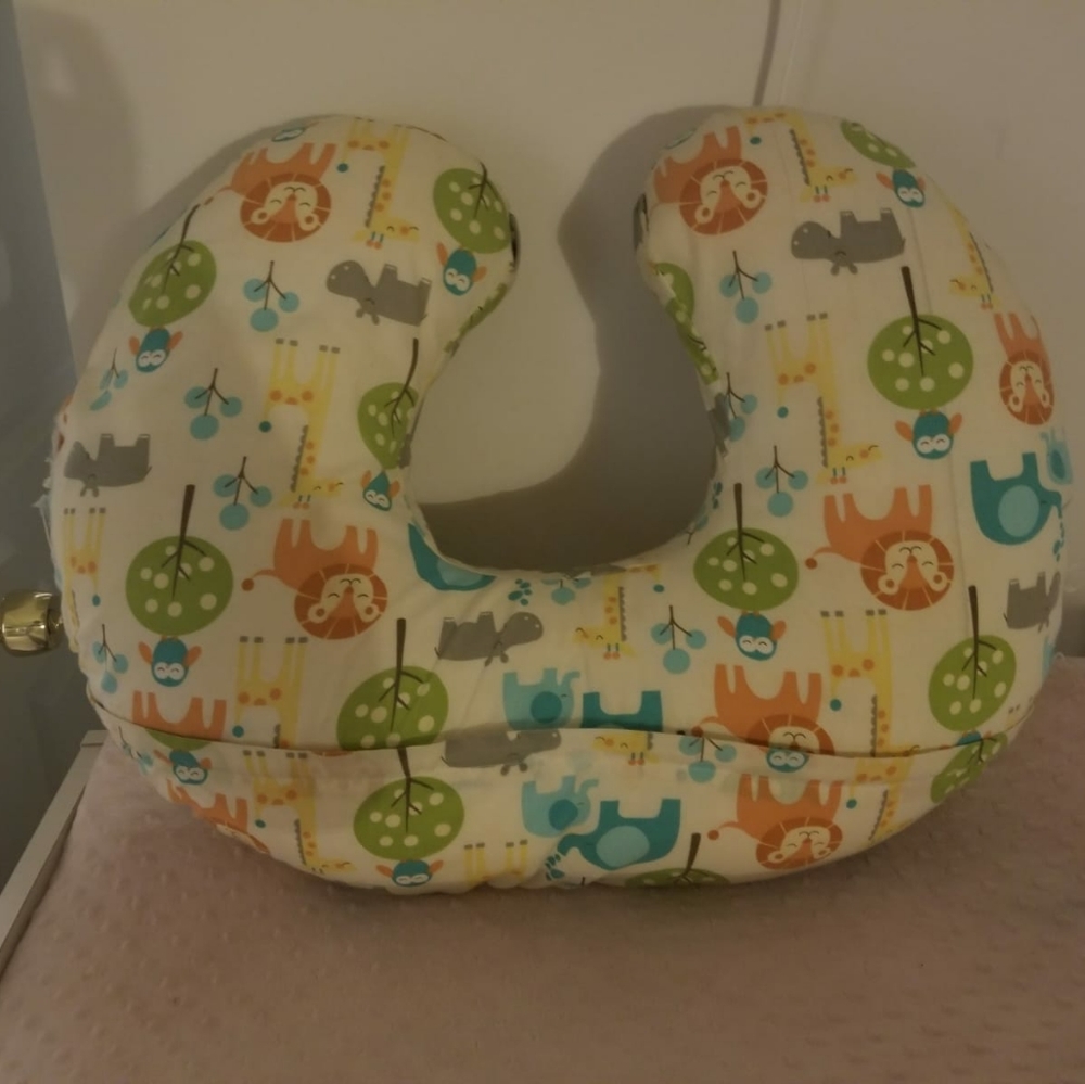 Nursing pillow